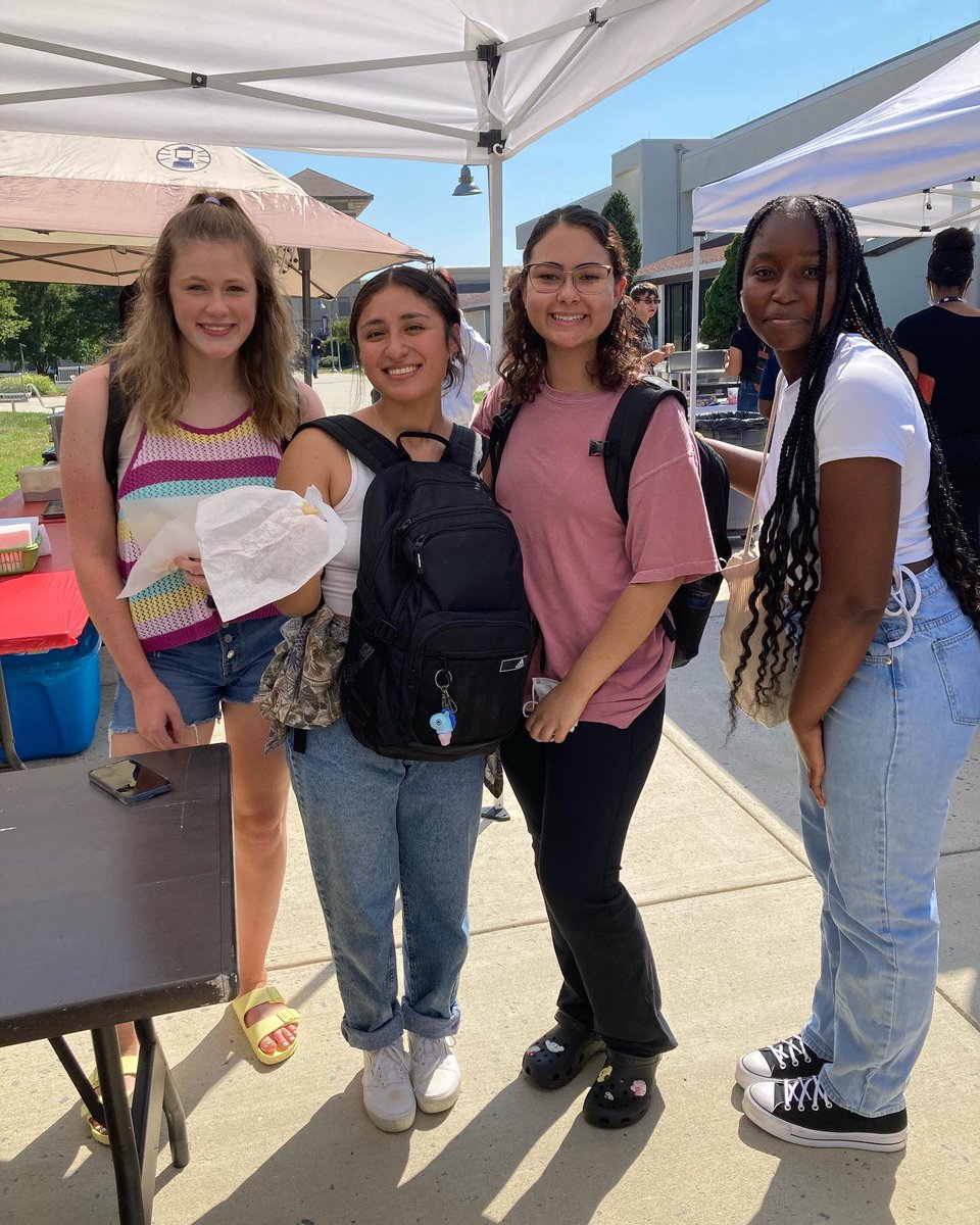 StlifeGT's tweet photo. They are MC!  
Raptor Week-Day 1 and 2 

#welcomeback 

@montgomerycoll @studentlifetpss @mcrvstudentlife @stlifegt @mctvsocial @mc_raptors @mcshawcenter 

#studentlife #montgomerycollege #wearemc #firstweekofclasses #welcomeweek #welcomeweek2022 #weloveourstudents https://t.co/8xxUGBjcVW