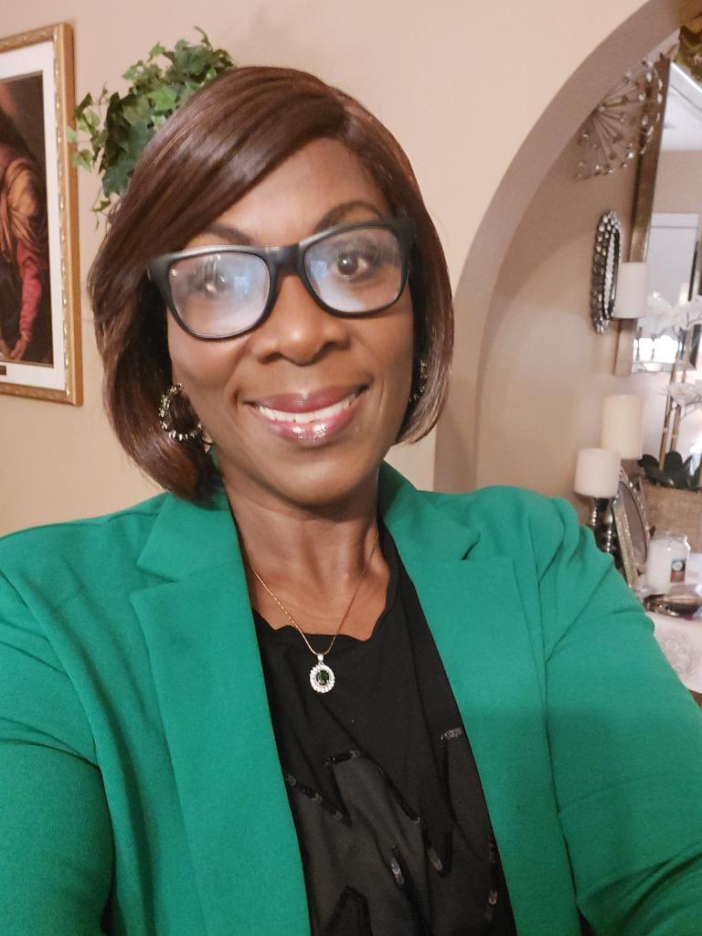 NewEraGrind's tweet image. “Dear Mama”…thank U for the tough LOVE🖤 #BuiltDifferent #CantBeBroken #KeepPushing