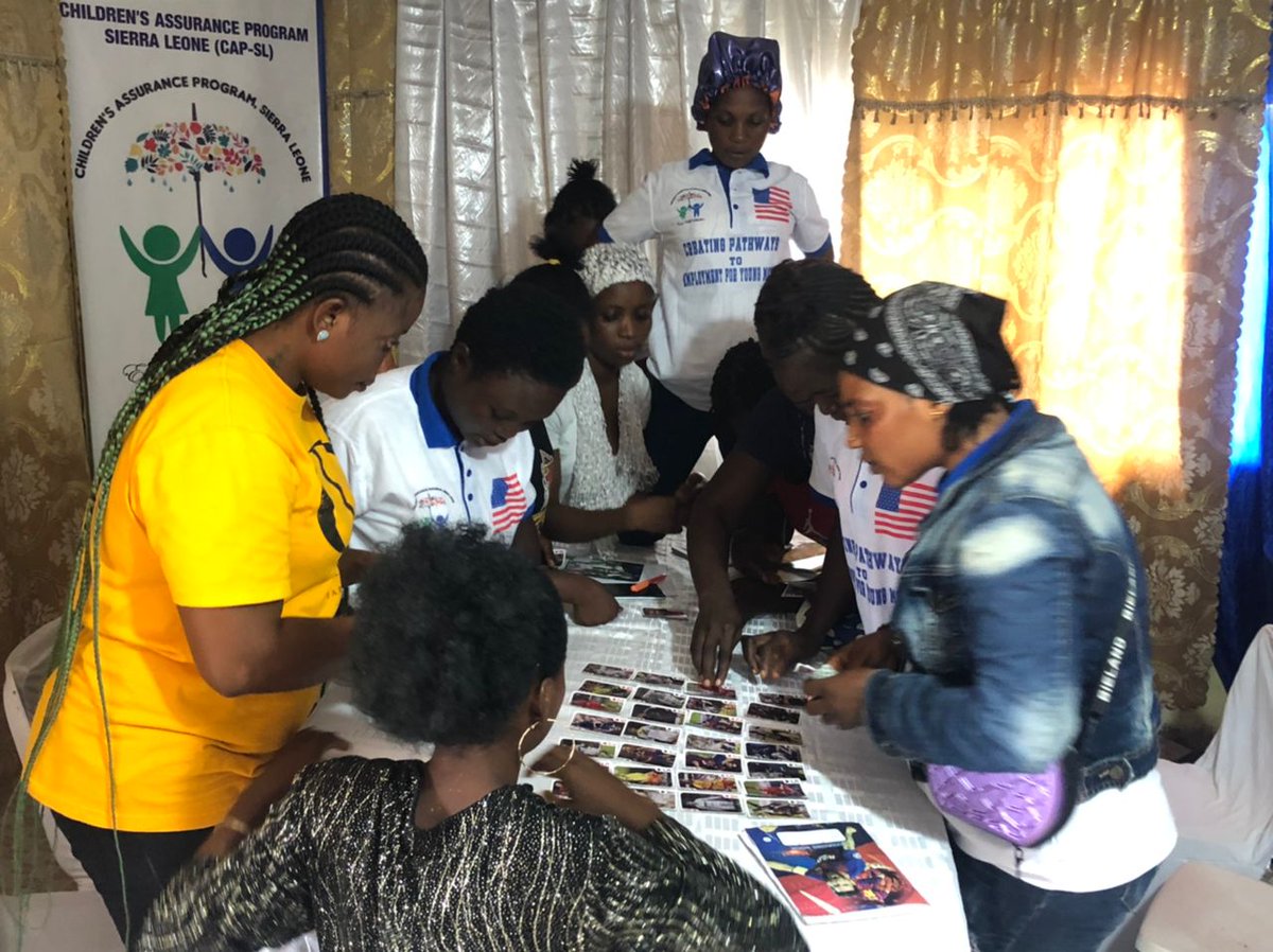 YaliRLCAlumnisl's tweet photo. Former @YaliRLCAlumnisl President and Founder &amp; Executive Director of @CAPSL3, @OBaimba and team ended a 3 days foundational skills workshop for the first 30 beneficiaries of @CAPSL3 project ‘Creating Pathways to Employment for Young Mothers’. 
funded by the @USEmbFreetown https://t.co/H4aFJf8IsG