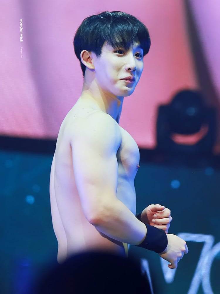 hourlywonhoears's tweet image. 🥹#WONHO #원호 @official__wonho