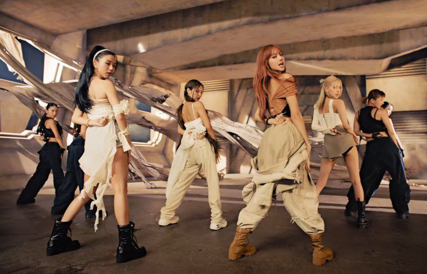 NaaNaastyaa's tweet photo. RESPECT FOR BLACKPINK
#RESPECTFORLISA
#RESPECTFORROSÉ
#RESPECTFORJENNIE
#RESPECTFORJISOO https://t.co/fWA7yuAAqw