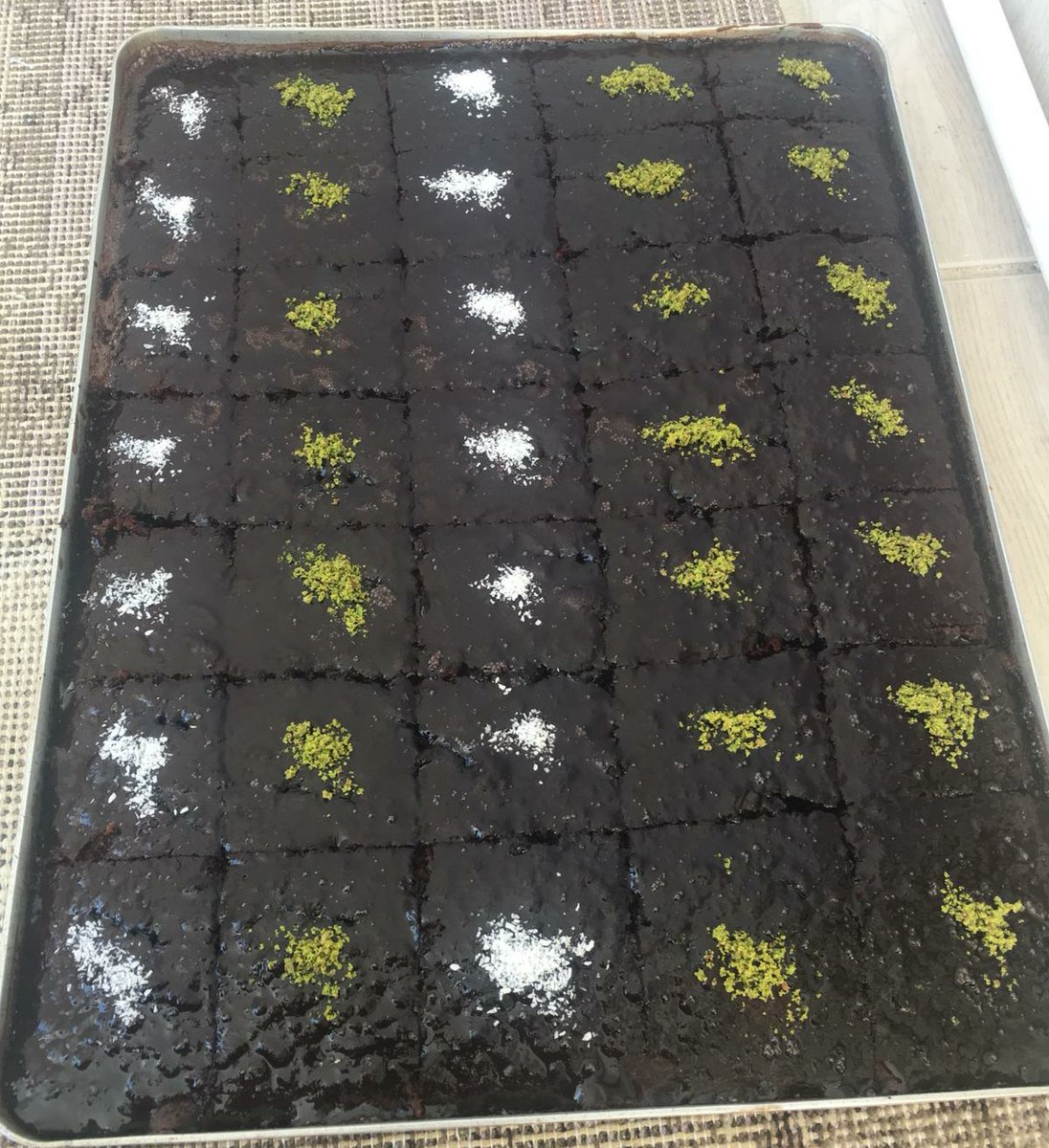 KebudeDilan's tweet photo. Karıya kıza doyunca gel sanada ıslak kek yapıyım:) https://t.co/WT5gGRpsNI