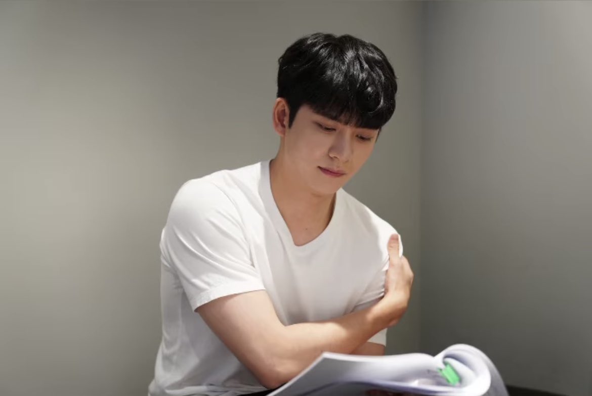 0620homii's tweet photo. 맨오브크리에이션 인스타그램 스토리 #강태오 🤍 https://t.co/aNXtLRlar1