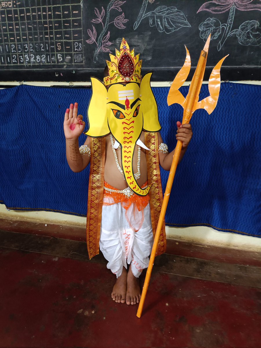 KCnhalli's tweet photo. ಅಂಗನವಾಡಿ ಕೇಂದ್ರದಲ್ಲಿ ಗೌರಿ-ಗಣೇಶ 🙏 ಚಿಕ್ಕನಾಯಕನಹಳ್ಳಿ https://t.co/rPKABa5I1F