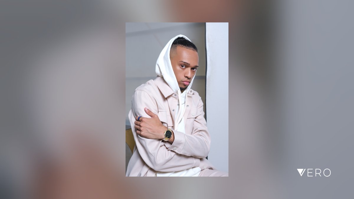 Creator_trigger's tweet image. #Portrait #Sitting #People #Indoors vero.co/creator_trigge…