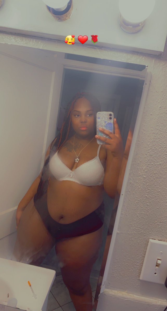 moniabrii's tweet photo. Now ima mom you wanna fuk👏🥵❤️#3weekspostpartum https://t.co/uDkjNJkaXX