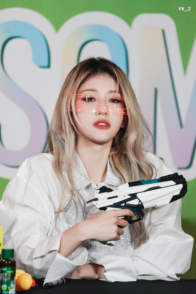 YK___diary's tweet photo. 220826 컨디션 팬싸1️⃣

𝐼'𝓂 𝒶 𝓀𝒾𝓁𝓁𝑒𝓇

#전소미 #소미
#JEONSOMI #SOMI https://t.co/XR4AbscNbK