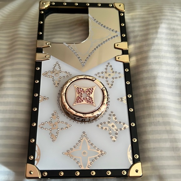 koshepard's tweet image. So good I had to share! Check out all the items I'm loving on @Poshmarkapp from @magliu07 #poshmark #fashion #style #shopmycloset #professionalcondensermicrophone: posh.mk/2w30qNAZVsb