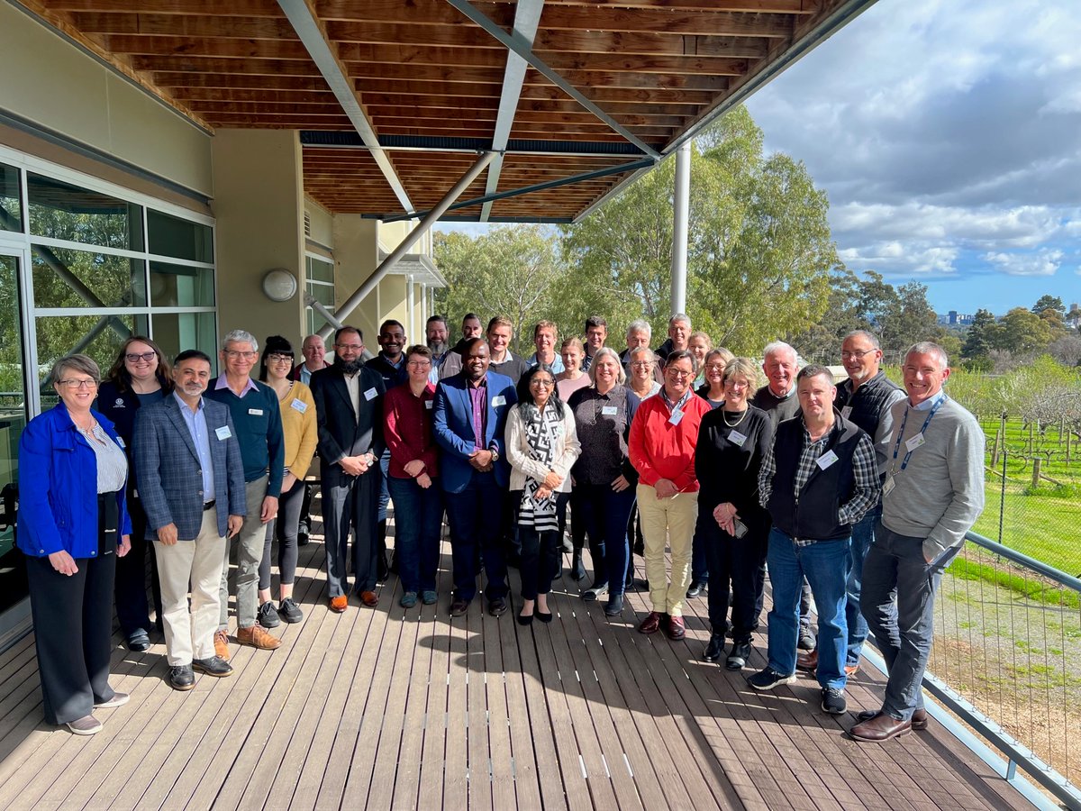 AustPlantPhenom's tweet photo. The National Horticulture Research Network met today to explore the development of a national approach to germplasm collections and breeding varieties for a changing climate. Proud to be part of these discussions.  @Hort_Au @DAFFgov @UofA_SET @waiteresearch @SA_PIRSA @BBergerAU https://t.co/t1MNHpoQ99
