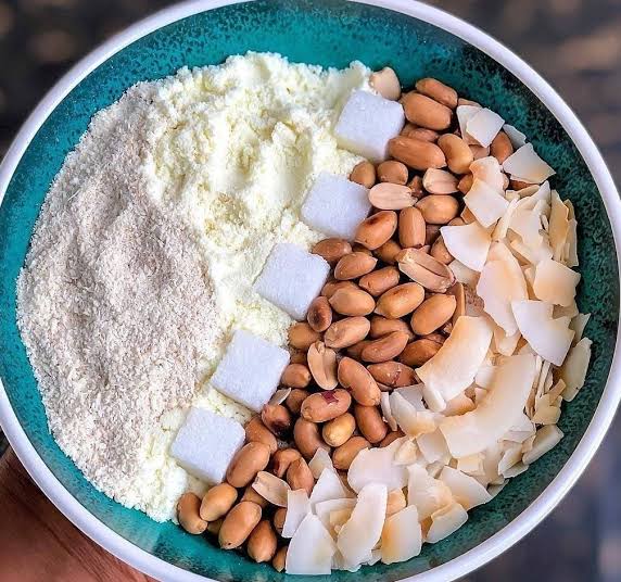 TheCakegurl's tweet photo. May "drinking of garri" never be your portion. https://t.co/2bxn1J6imQ