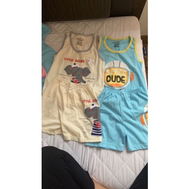 joriego24's tweet photo. I'm selling 4 PAIRS BOY KID NEW TERNO CLOTHES/100... for ₱450. Get it on Shopee now! https://t.co/G1nGF5oJcR #ShopeePH https://t.co/dhoiDgtaXn
