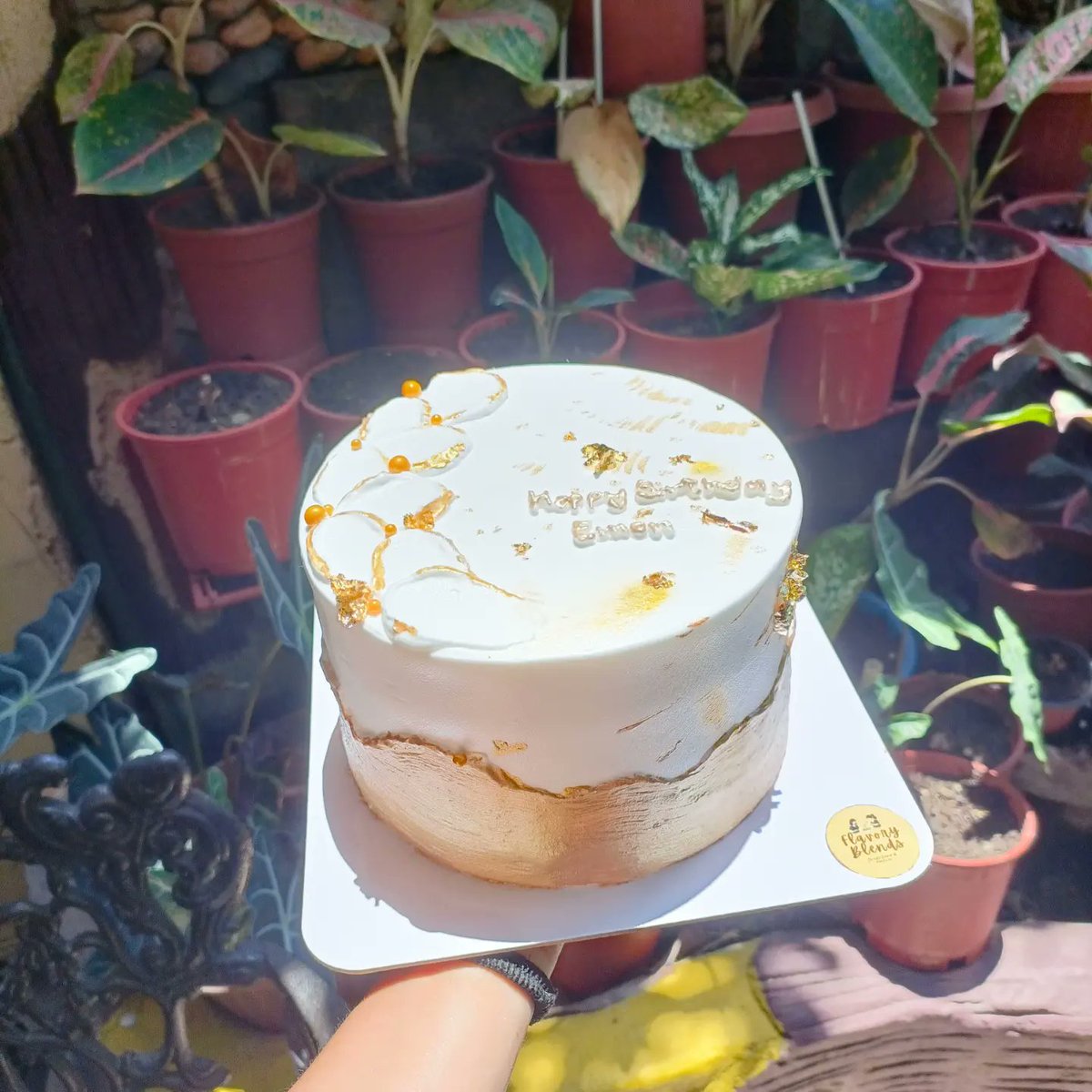 FlavoryBlends's tweet photo. September slots for regular cakes are open ~

Dm us to reserve your slot 🥰💌

#flavoryblends✨ #regularslots #customizecake #minimalistdesign #minimalistcake #dedicationcake https://t.co/Qmkbh1vxhr
