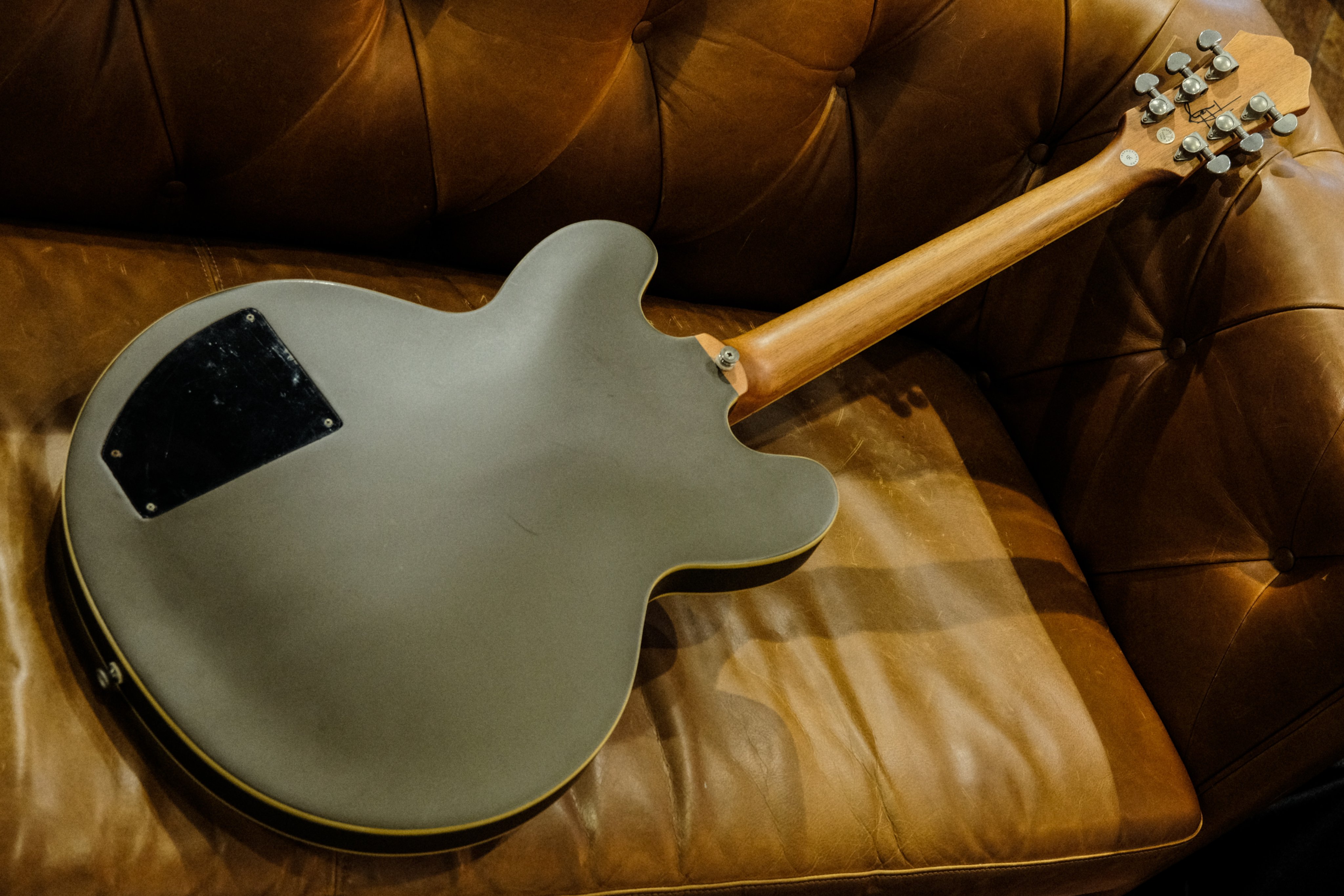 売り最激安 希少 非売品 レア Blink 1 ブリンク1 トム デロング シグネチャーモデル 直筆サイン入りピッグガード Tom Delonge サイン Benue Eprocurement Be Gov Ng