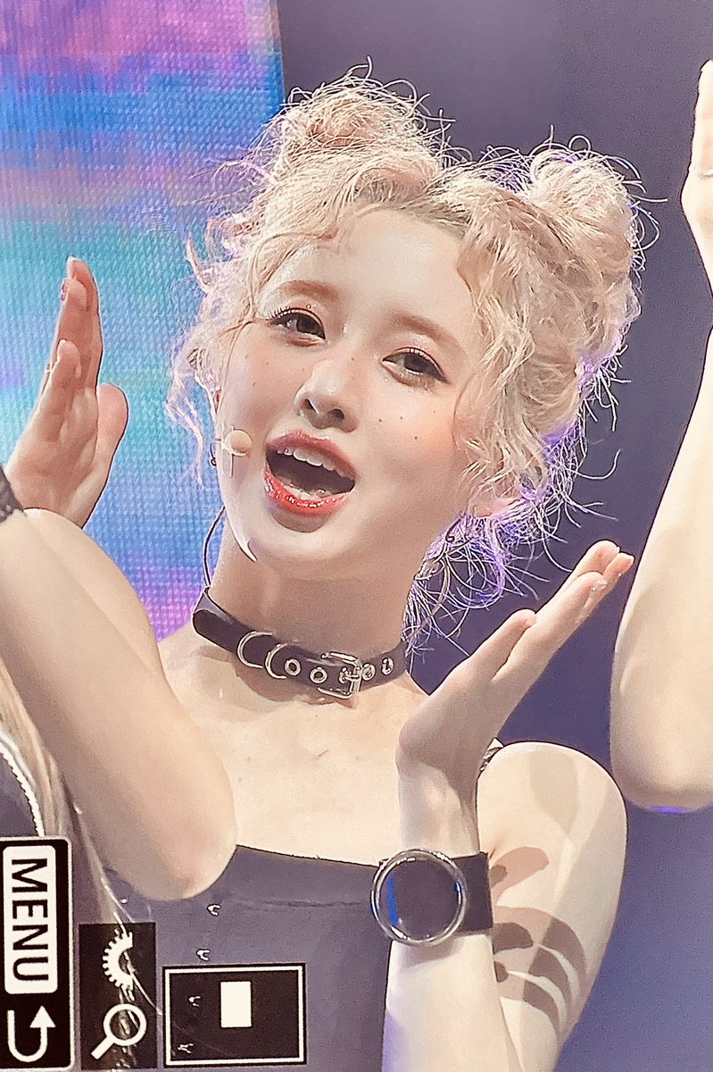 narangsz's tweet image. 이 … 이 초절정 깜찍이 어떡함???? 한입 가득 물고싶음…….