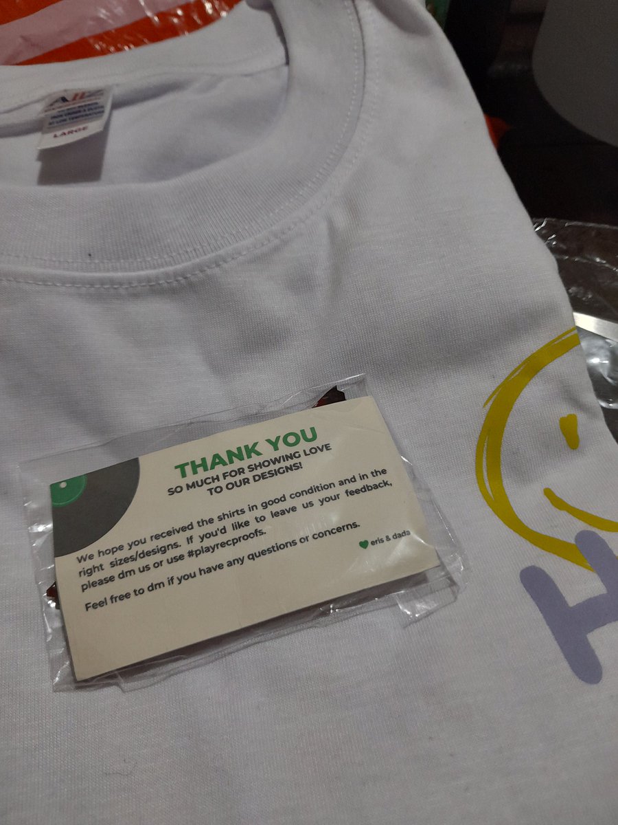 1405cart's tweet photo. 💌: @seunglixxies

my happy shirt arrived! tysm for the smooth transaction and for being so accommodating with my order! the quality is superb! til the next 🤍 #playrecproofs https://t.co/80Wxvj4Lya