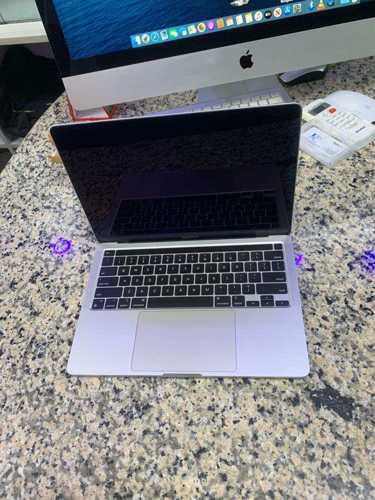 SamsonCLinus's tweet photo. Full Specification
MacBook Pro M1 2020 Price 640k
256 SSD
8gb ram
OS Monterey
Kindly RT &amp; 💙

Available at GUi computers KD and nation wide delivery call DM 07065699559
#dest #Aubameyang #Graphic #coding #mac #twitterblades #programing #Crypto #ASUUStrikeMustEnd #kd #kdpc #ukused https://t.co/8zL8Ip8S1e