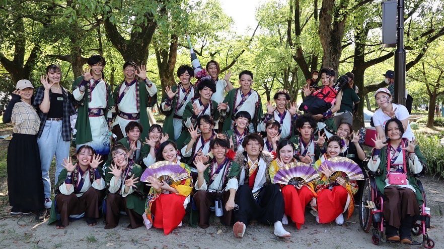 mi_cho0129's tweet photo. どまつり、敢闘賞。ありがとうございます！
しばらく踊り子を離れることになりました。4年間傾起のメンバーとしてみんなと一緒に踊れたことが凄く楽しく幸せでした。本当にありがとうございました。
これからも傾起の作品やメンバーのみんなが大好きです。離れてる間はお客さんとして応援してます。 https://t.co/IZROeiLyAq
