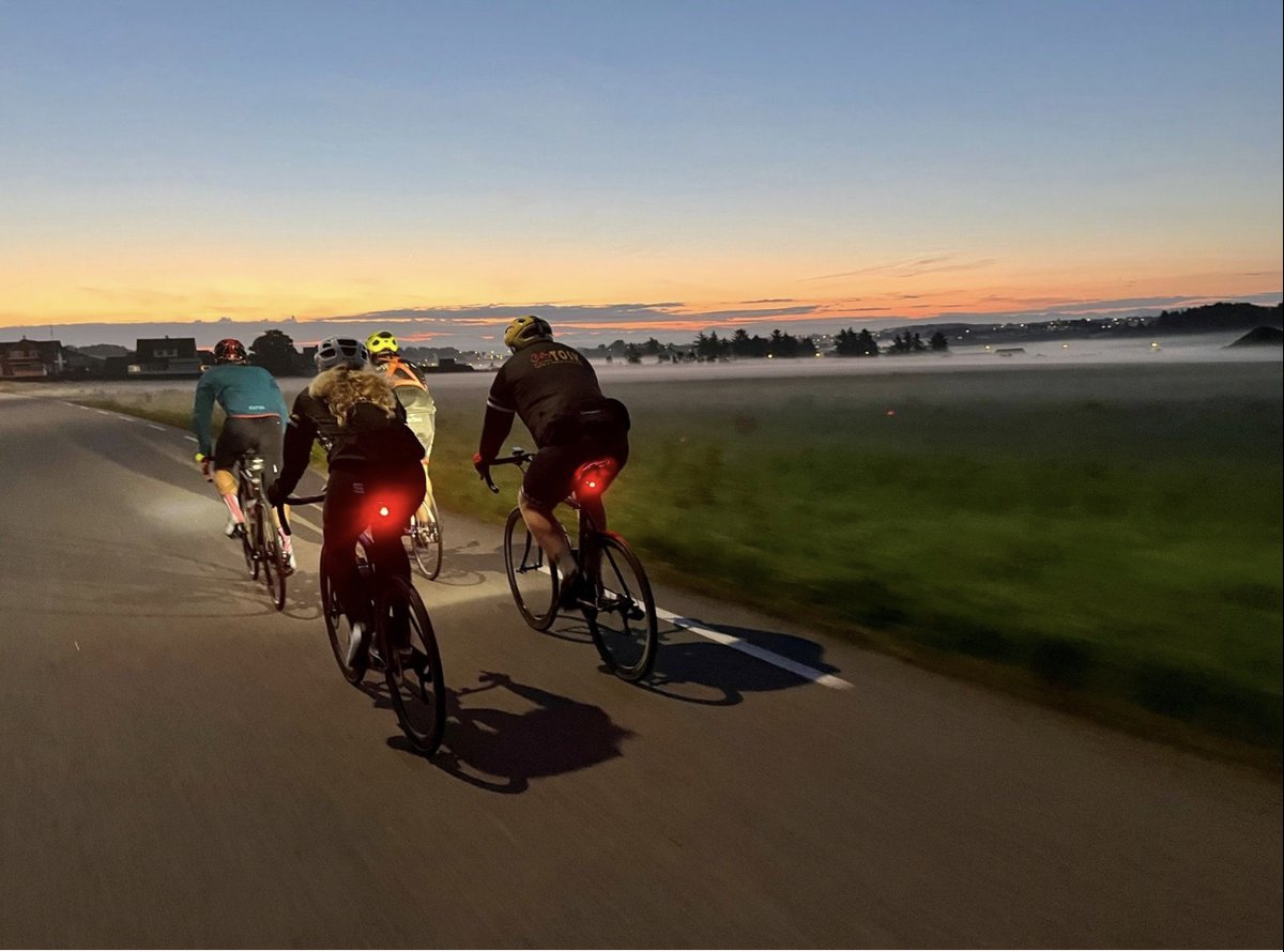 Nesvigen's tweet photo. @biking_viking En fantastisk morgen på sykkel! https://t.co/gAEJsNAOeh