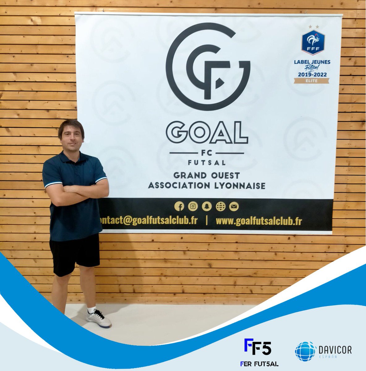 Limones5Agency's tweet photo. Durante estos días, nuestro técnico 𝐅𝐞𝐫 se encuentra en Francia 🇫🇷 formando a los técnicos del Goal FC Futsal de Lyon. 

#Davicorteam • @fer_futsal 💥 https://t.co/pE09LlIWXt