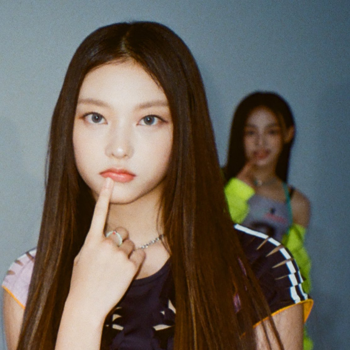 저 뒤에 멍멍이 몬데