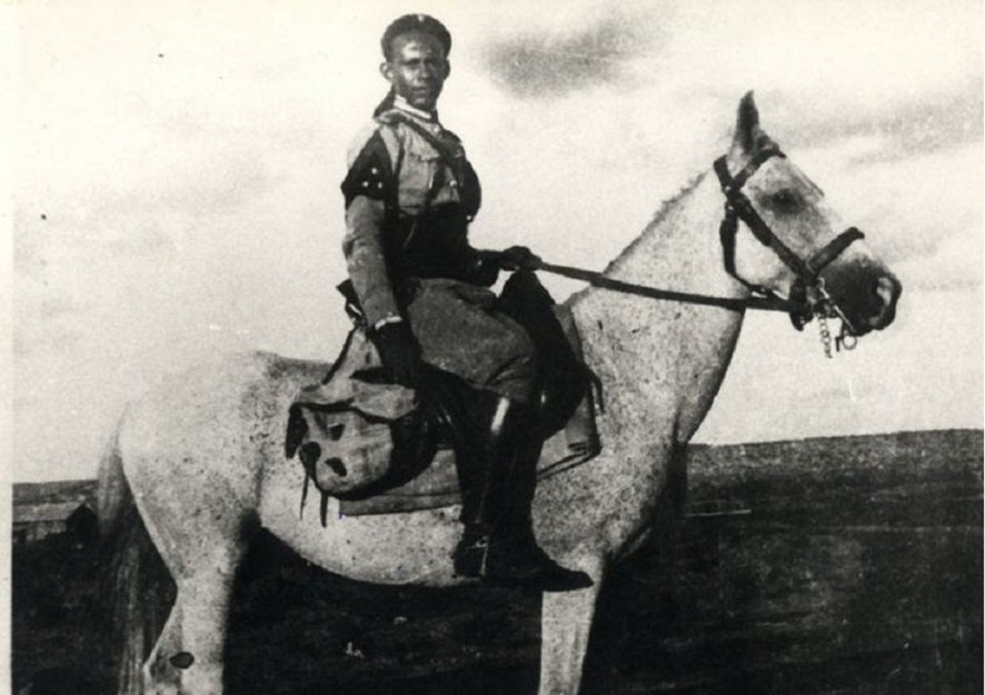 isaias_afwerki's tweet photo. One of #Eritrea's finest sons Hero Hamid Idris Awate started armed struggle for our independence on this day.

 September 1st 1961. https://t.co/5LmJ6gwtS4
