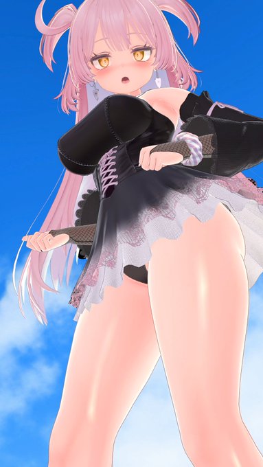 「...なんでそんな下から見てるのさ」 