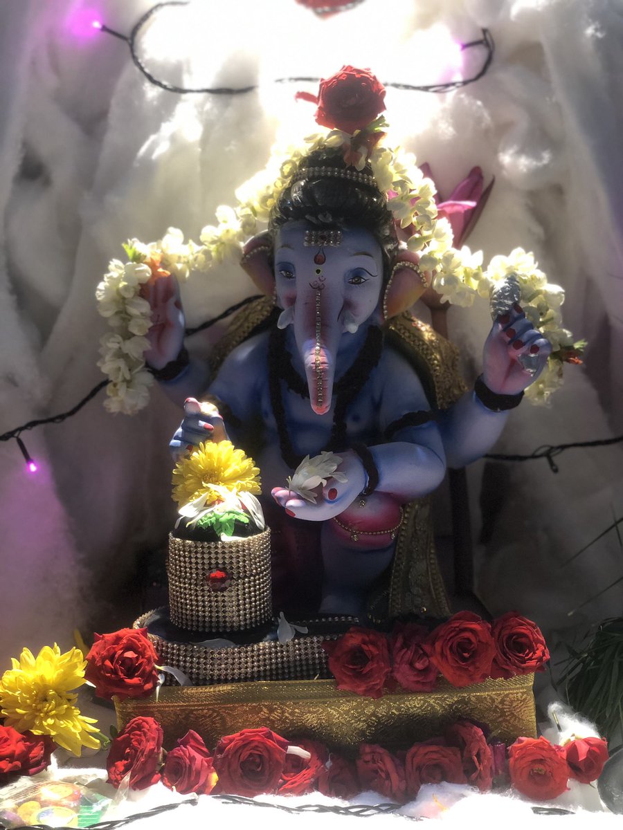 malipavangowda's tweet photo. Nam mane Ganesha Gowramma 💐💐🙏 #ganeshachaturthi #gowri #malipavangowda #yuvasene https://t.co/PTnMEPRSNF