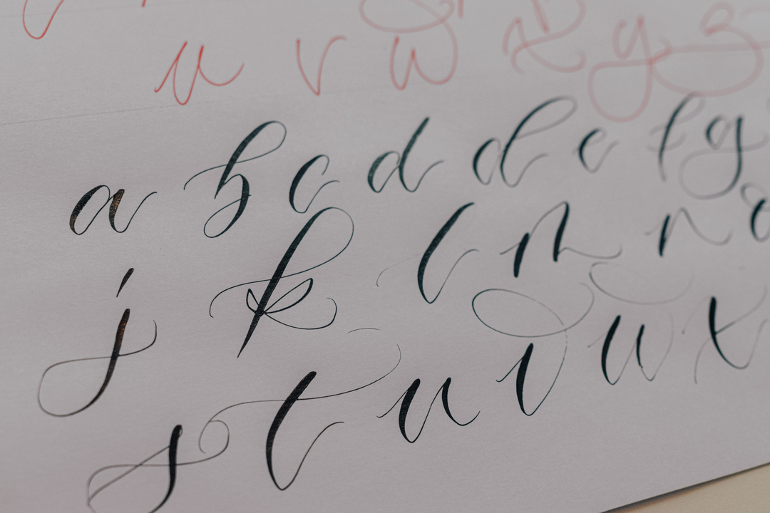 WildSeaCallig's tweet image. Latest YouTube modern calligraphy tutorial now online - how to quickly write the lowercase alphabet.

Watch now youtube.com/watch?v=pJ0N80…
.
.
#YouTubeCalligraphy #CalligraphyVideo #CalligraphyTutorial #CalligraphyUK #ModernCalligraphy #LearnCalligrapy #LearnCall