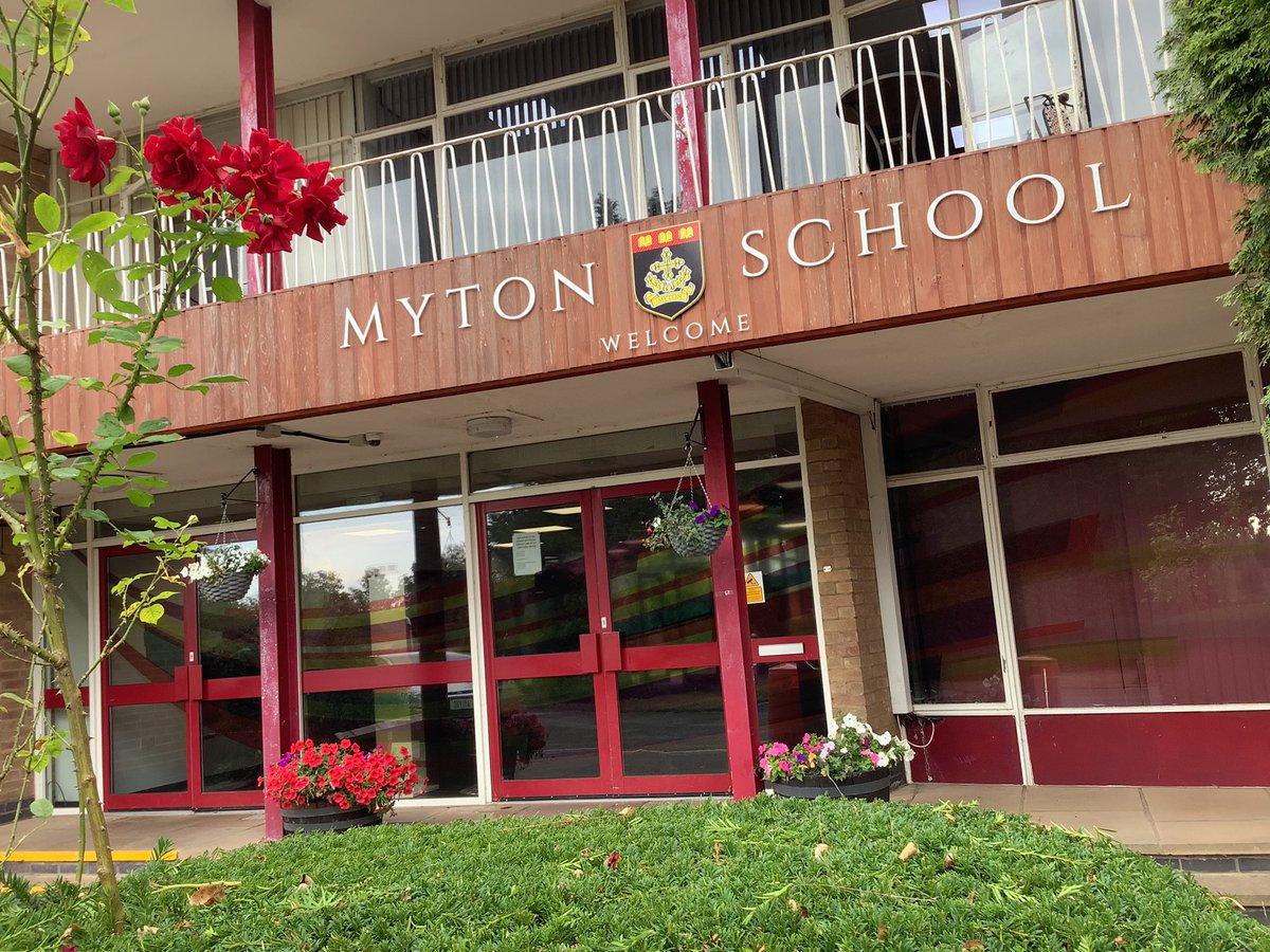 MytonSchool's tweet photo. A reminder that School is closed on Mon 5 Sept for staff training. Tues 6 Sept is Transition Day for Year 7s &amp; Year 12s only. Wed 7 Sept is back to school for all years. We look forward to welcoming everyone then! #backtoschool #newpencilcase #schooluniformready #tutortime0840 https://t.co/lWOkXD7bb8