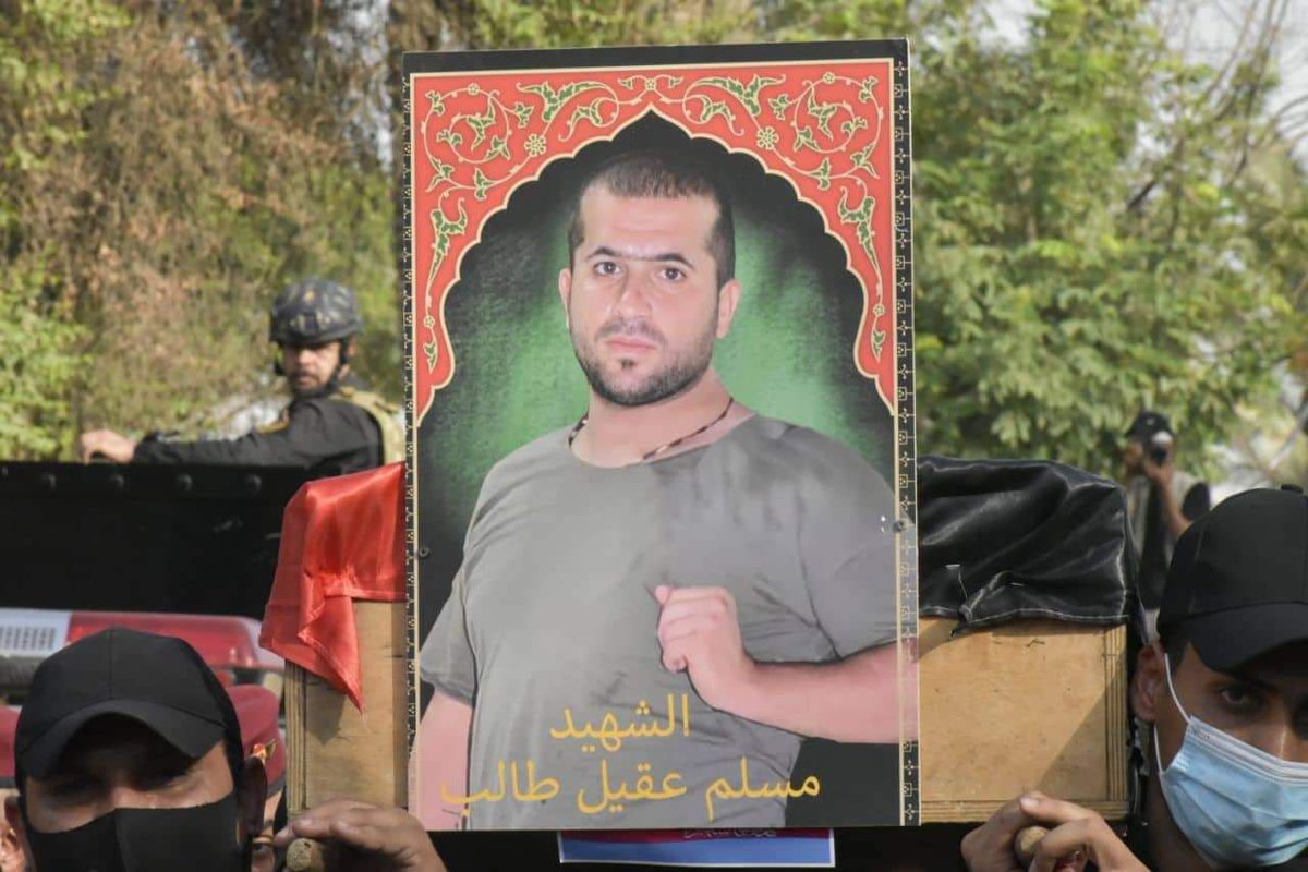 fadk_alamir93's tweet photo. الحشد الشعبي يشيع اربعة من شهدائه الذين ارتقوا بقصف صاروخي في المنطقة الرمداء من قبل مرتزقه التيار الذين هم وداع٤ش وجهان لعملة واحدة..
اعتذر من كل شهيد وعائلته لأنني شكرت المسبب بسبب اندفاعي وعاطفتي. 
ولأن هؤلاء المرتزقه لن ولم تنفع معهم الحسنى
انا لله وانا اليه راجعون.. https://t.co/8gaOnPz1k2