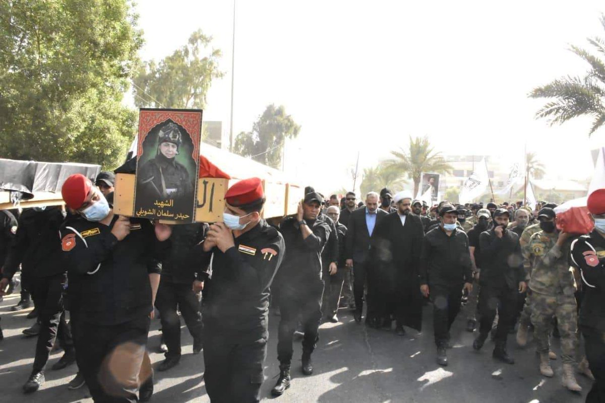 fadk_alamir93's tweet photo. الحشد الشعبي يشيع اربعة من شهدائه الذين ارتقوا بقصف صاروخي في المنطقة الرمداء من قبل مرتزقه التيار الذين هم وداع٤ش وجهان لعملة واحدة..
اعتذر من كل شهيد وعائلته لأنني شكرت المسبب بسبب اندفاعي وعاطفتي. 
ولأن هؤلاء المرتزقه لن ولم تنفع معهم الحسنى
انا لله وانا اليه راجعون.. https://t.co/8gaOnPz1k2