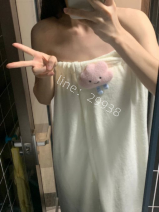 qq3132020's tweet photo. 兼職最後一天 今天找我約會的哥哥 滿兩節���兩節以上有機會成為我的固炮 #賴29938 #轉推有先回復 https://t.co/hNWBdpCV7s