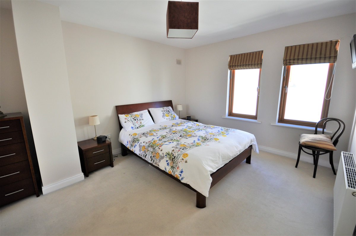 Townshends2's tweet photo. NEW TO THE MARKET a very attractive 3 bed house in Riverview, Slane, Co Meath asking €315,000 https://t.co/y2wGD1HbbM https://t.co/cPvCzPRBQ3