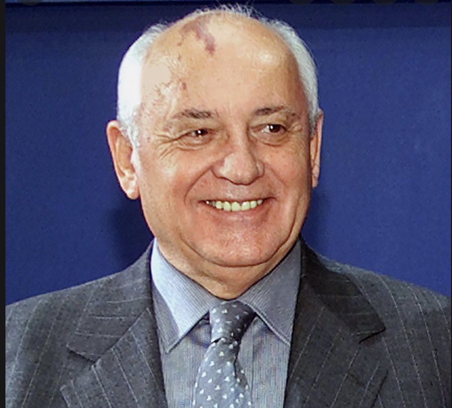 JL_Reichmann's tweet image. 🙏 Prix Nobel de la Paix 1990 🖤 
Symbole de la Paix ☮️ 
Michael Gorbatchev a changé le cours de notre histoire.  #gorbatchev