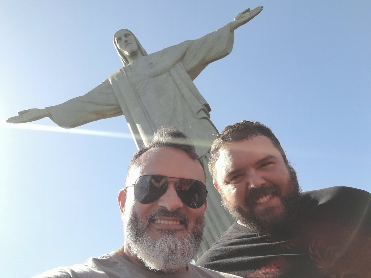 jandersonMMA's tweet photo. Eu e meu grande amigo @Neldeezy turistando no #RiodeJaneiro https://t.co/3hK5KeeS8Q