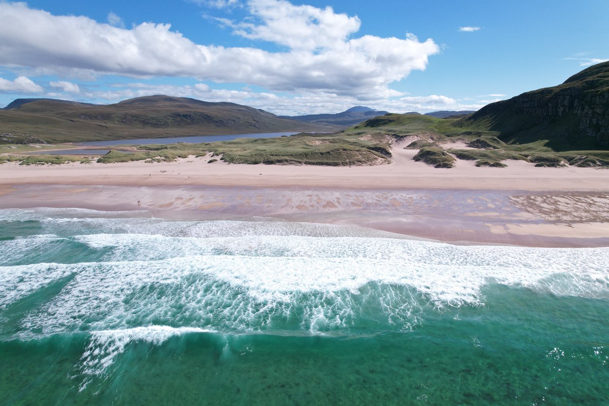 CampCookExplore's tweet photo. Stunning Sandwood Bay in Sutherland, North-West Highands of Scotland. 

There's a video of my epic camping trip to Sandwood Bay at https://t.co/n9dQEf4bBZ.

#sandwoodbay #sandwoodbaybeach #wildcamping #wildcampinguk #wildcampingscotland #scotlandsbeaches #highlandbeach https://t.co/mjXGogGI2Y