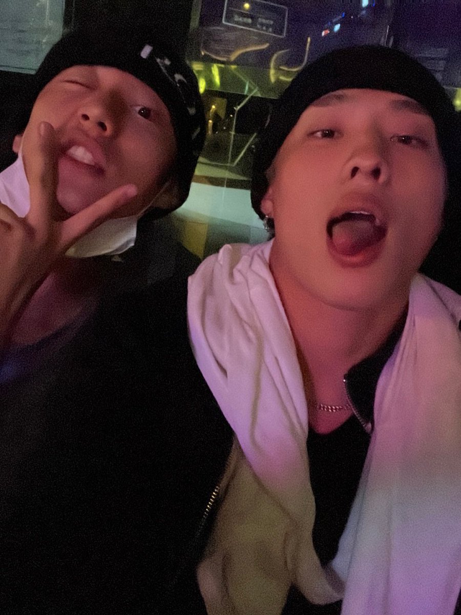 P1HarmonyTrans's tweet photo. @P1H_members [TRANS] #KEEHO

Intak!! Happy birthday~ I have so much to say but not a lot of characters.. But first of all, you're a really precious person and the most kind, thoughtful, loving person I know! You're so nice, I feel bad.. Please forgive me even if I bother you.. 
#HappyINTAKDay https://t.co/KhaSwQZqjk