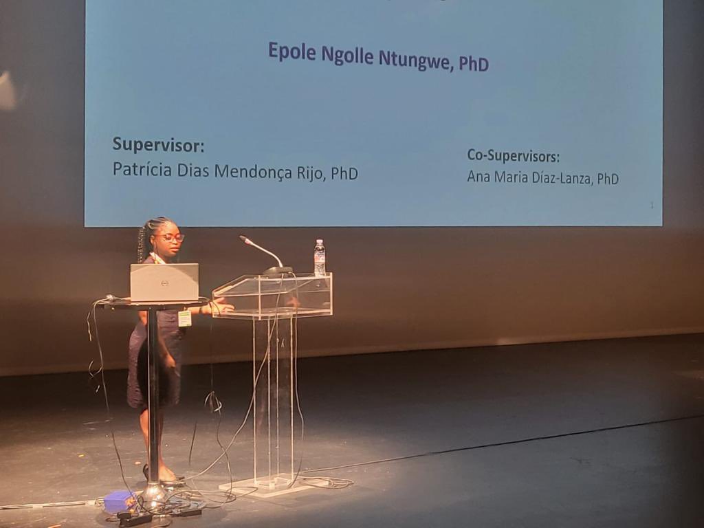 CBIOS_'s tweet photo. Congratulations @Gently2016 for your presentation on #GAcongress2022 Greece from your best PhD thesis in the field of Pharmacognosy (Pharmaceutical Biology) and Analytical Phytochemistry supervised by @PhytoChemLab  @ULusofona and co-supervised by Ana Díaz @UAHes https://t.co/5JGFN5ICg5
