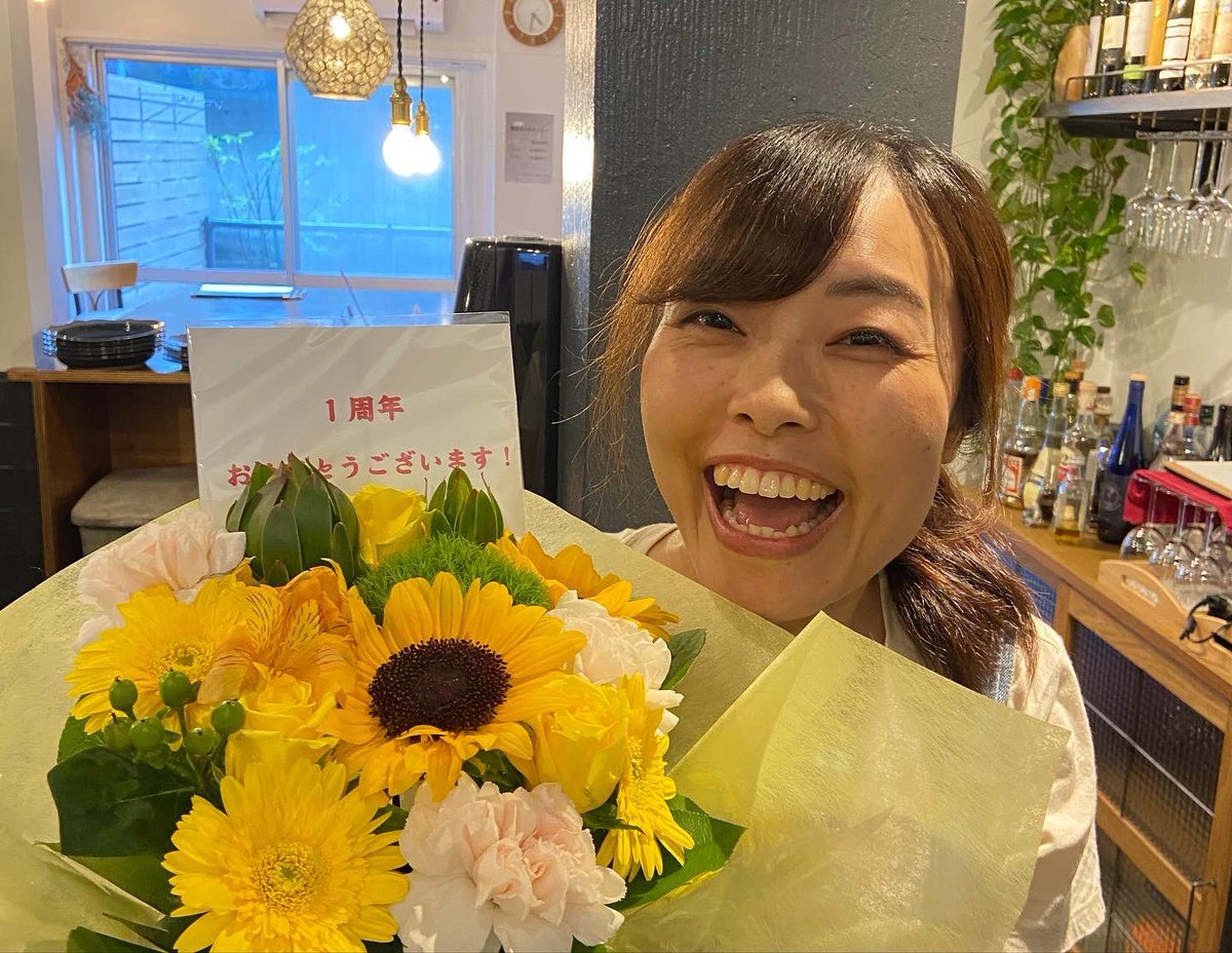 tsukino_asakusa's tweet image. 昨日は1周年。

沢山の方々にお祝いしていただき感謝感謝です。

今後とも宜しくお願いします。

今日、明日はお休みです。

2日金曜日より通常営業です。

#中東ワイン　#中東料理　#浅草路地裏 #中東ワインを日常的に