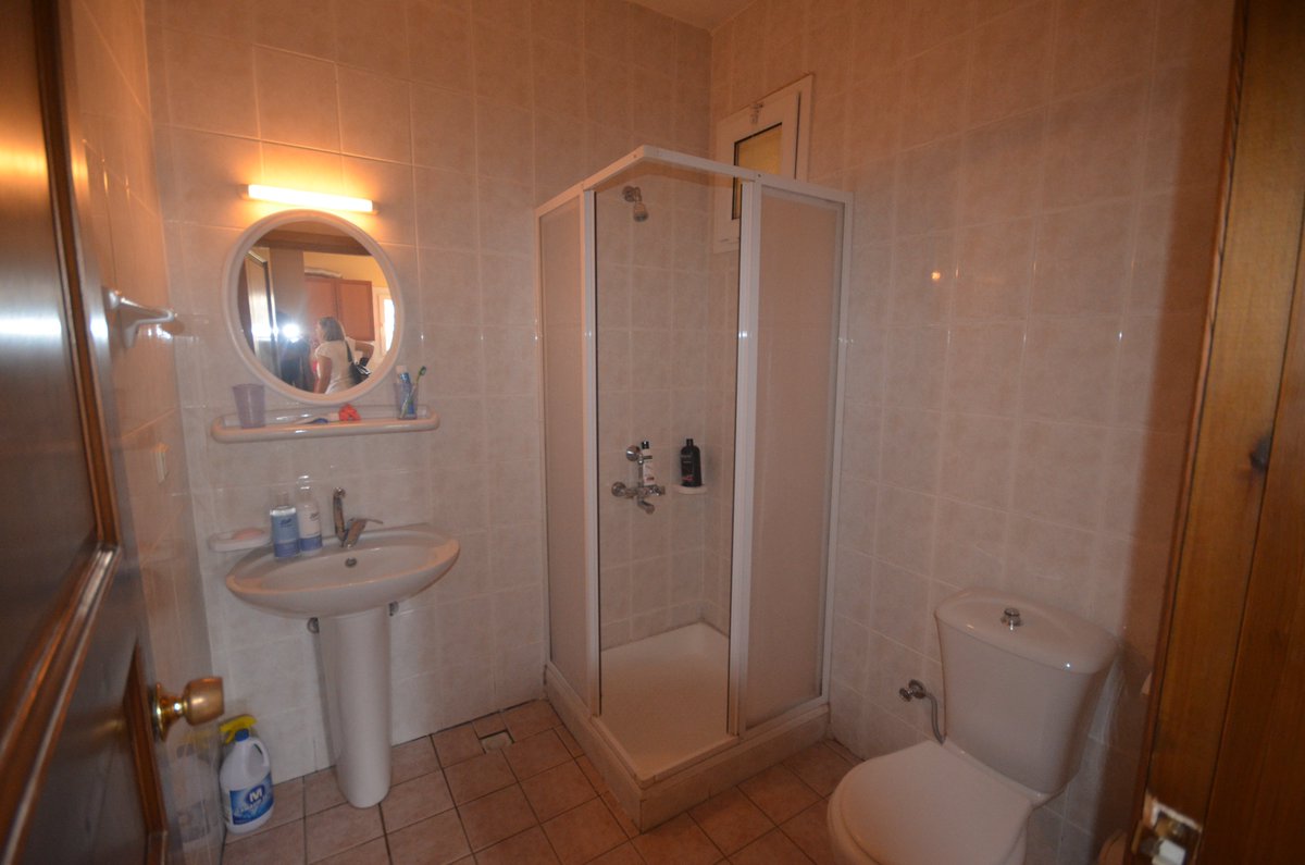 SelectTurkey's tweet photo. *SPACIOUS APARTMENT WITH SCOPE FOR EXTENDING*

1 Bedroom Apartment in Ovacık

Price:£69,000

#RealEstate #oludeniz #forsale #fethiyeproperty #realestatefethiye #oludenizproperty #propertyturkey #fethiye #calis #aplaceinthesun #rightmove #fethiyeölüdeniz #fethiyevilla https://t.co/9iEgz4ANRZ