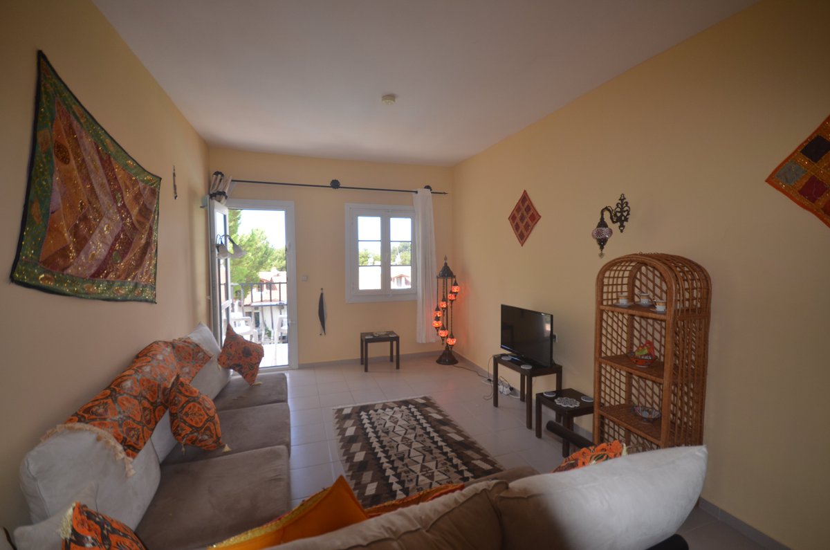 SelectTurkey's tweet photo. *SPACIOUS APARTMENT WITH SCOPE FOR EXTENDING*

1 Bedroom Apartment in Ovacık

Price:£69,000

#RealEstate #oludeniz #forsale #fethiyeproperty #realestatefethiye #oludenizproperty #propertyturkey #fethiye #calis #aplaceinthesun #rightmove #fethiyeölüdeniz #fethiyevilla https://t.co/9iEgz4ANRZ