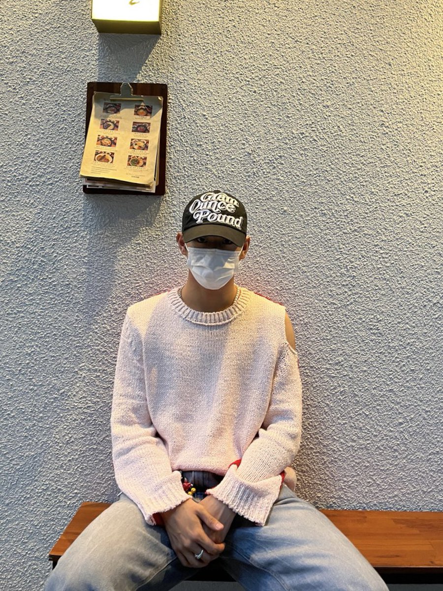 P1HarmonyTrans's tweet photo. @P1H_members [TRANS] #KEEHO

As much as I tease you, I love you! You're always going to be a friend.. Let's stay friends until we die! Let's have fun on your birthday!!! 😝 I love you!!! 
It's not enough to post once, so I'm posting everything!! Wish Intak a happy birthday~~
#HappyINTAKDay https://t.co/BiTJAKdkNO