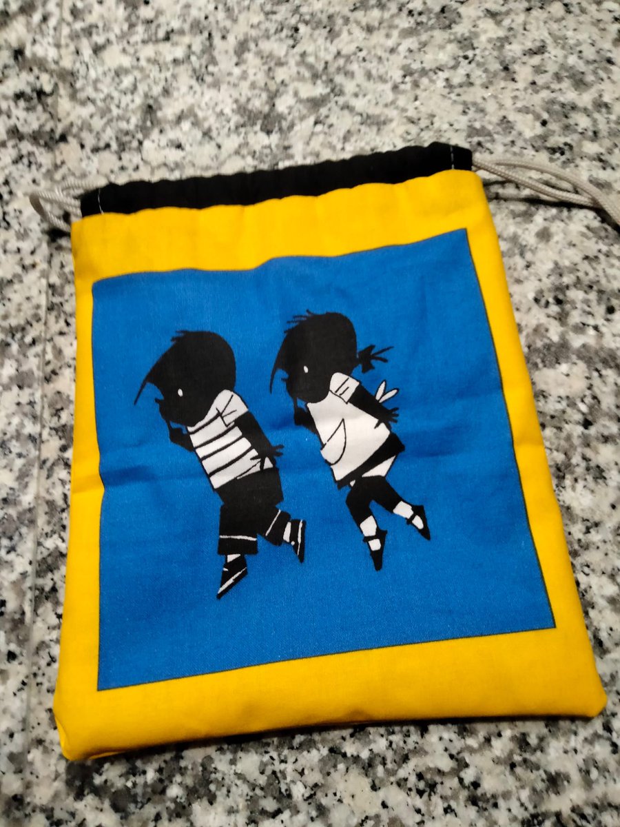 Hoe pijnlijk frustrerend het is te merken dat dierbaren uit de oorlog zijn, maar die oorlog niet uit hen... lief en leed verbonden in het leven van alledag  #specialedagen #familie #Oekraïne #Ukraine #colors