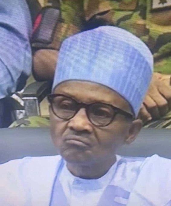 AmbassadorPuan's tweet photo. @MummyGOToluwani You don't even have husband yet. Your sister that will marry before you and you're thinking she will come stay with you. https://t.co/O9WLmn1KsW