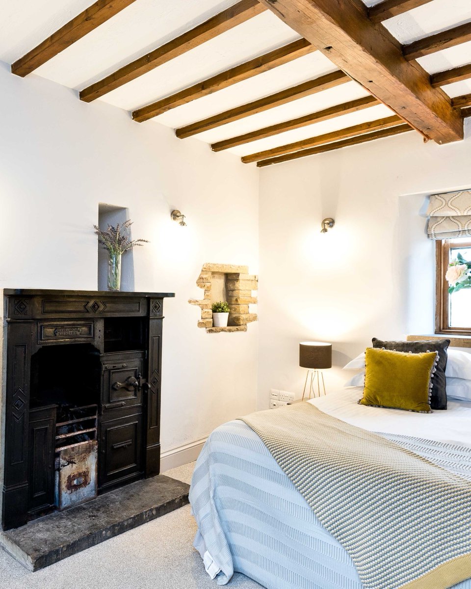 For over 200 years, The Crewe and Harpur Arms has been welcoming weary travellers from all over to the Peak District🍻

This old pub now serves as a unique and fun stay for large groups!

🛏️ Sleeps 34

Book Here👇
ow.ly/YsGw50Kt2Zu