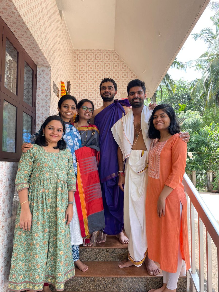RashmiDVS's tweet photo. Back home at Udupi just in time for Ganesha Chaturthi 2022 (Priorities) From our bappa to yours, sending all the positivity and goodness 🕉❤🌺 https://t.co/pGjk5ZRt0s