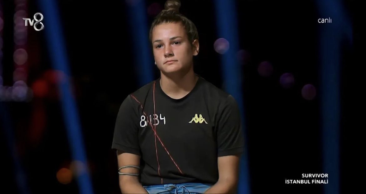 Hayal kurdugumuz O Kare Buna Bakip Daha Fazla Oy Basiyoduk Sirf O Koltukta Otur Diye Oturttuk Ve Sampiyon Yapmayida Birlikte Basardik <a href="/BolukbasiNisa/">Nisa Bölükbasi</a> 💚