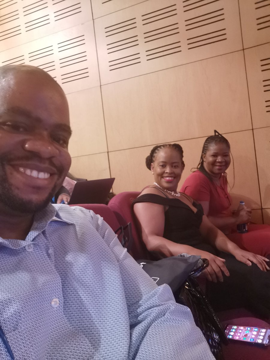 sbudasam's tweet photo. #Africatechweek #sentechafricatechweek #ATW2022 #SentechATW2022

Delegates and colleagues https://t.co/ZvMZn2OML9