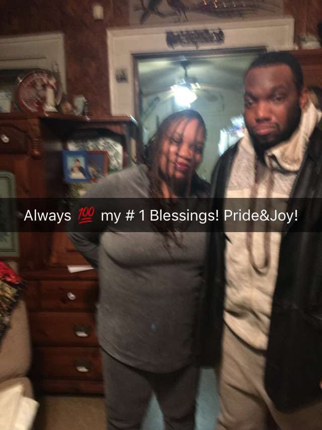 MyFaithStrongg's tweet photo. God knew what he was doing, my blessing, we @AndrewPark3r got each other. We don’t play. We quiet. We sat back. #unbreakablebond #motherandson #wehavefuntogether #weprayseeabouteachother https://t.co/ZDJCUFVG43