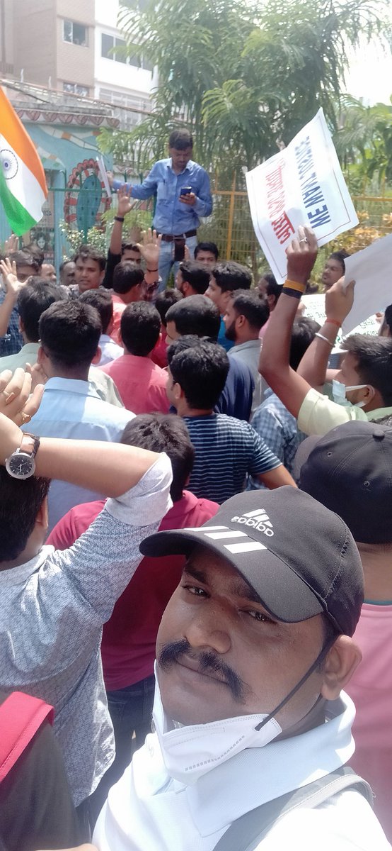 skumarsingh382's tweet photo. Remove percentile system from BPSC.🙏 @BiharTakChannel @ZeeBiharNews @SachTakNo1 @abpbihar @ravishndtv @shubhankrmishra  #BPSC_PT_IN_ONE_SHIFT 
@yadavtejashwi @officecmbihar @iChiragPaswan @News18Bihar @BJP4Bihar
@pappuyadavjapl @TejYadav14 @SushilModi 
#PMOIndia https://t.co/TvicOED6Ra